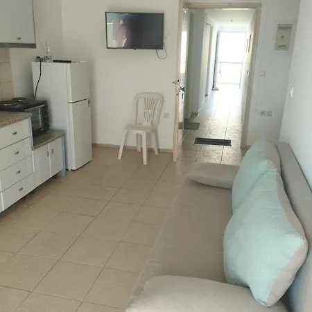 Eirini Apts On The Apartament