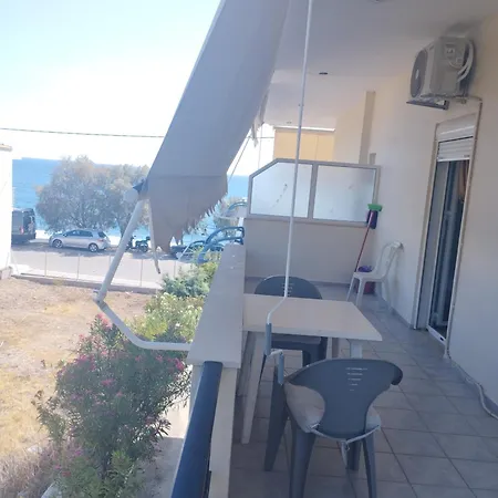 Eirini Apts On The Apartament